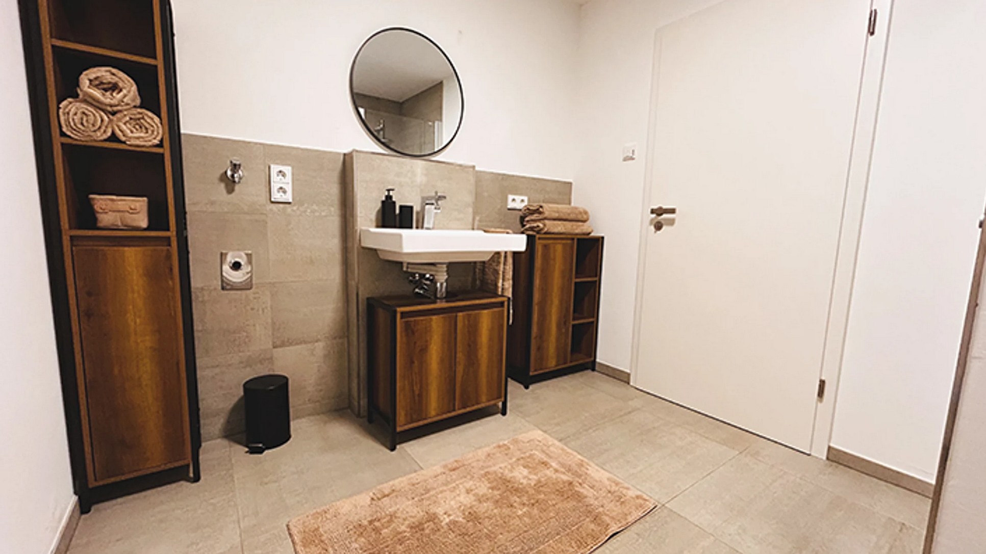 Badkamer wastafel vakantieappartement Fernblick