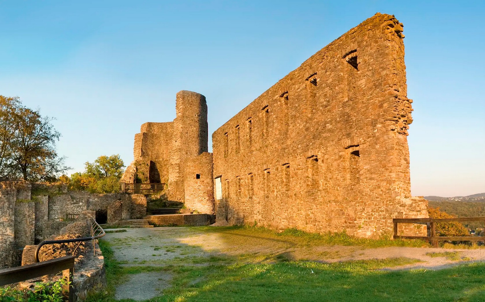Ruine Windeck wandelroute met hond, Morsbach